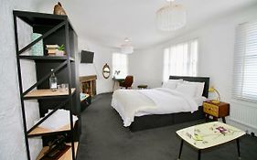 Chequers Inn
